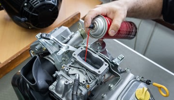 spray carburetor cleaner