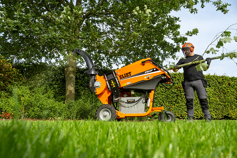 Eliet-shredder-in-use