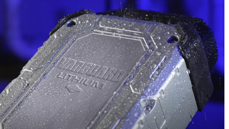 Swappable-battery-feature-reliable-durable-800x450