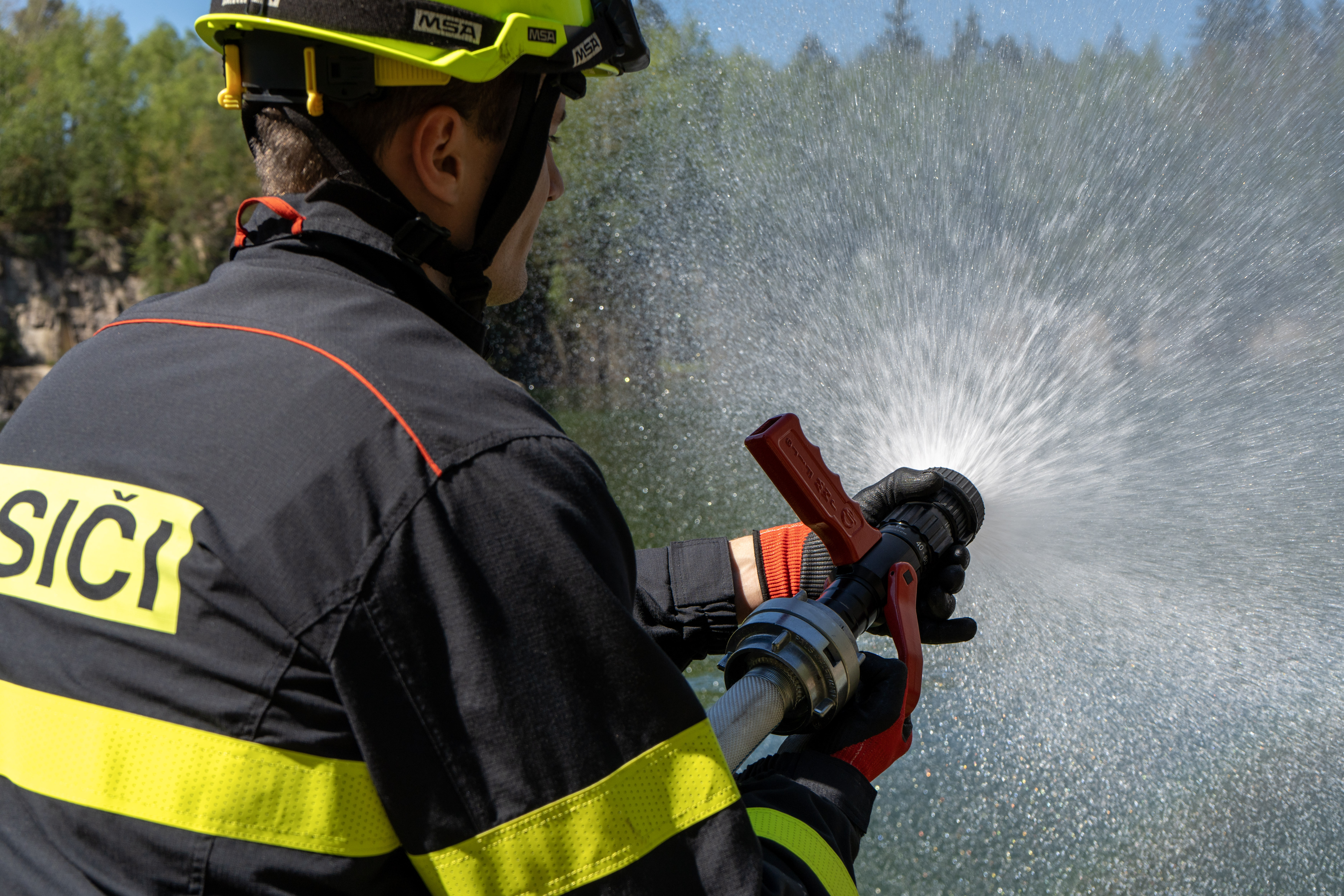 Pavlis fire pump in action